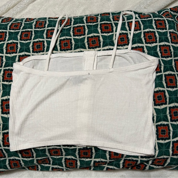 Cropped tank - Picture 2 of 3